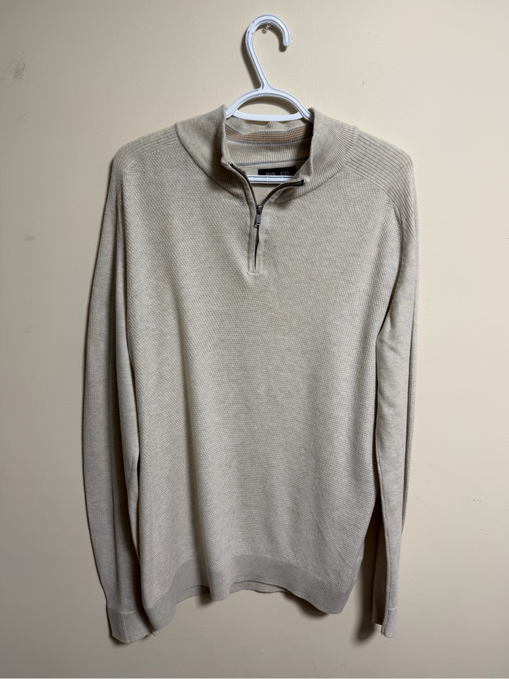 RW&CO Men’s Light Beige Quarter Zip Sweater Medium